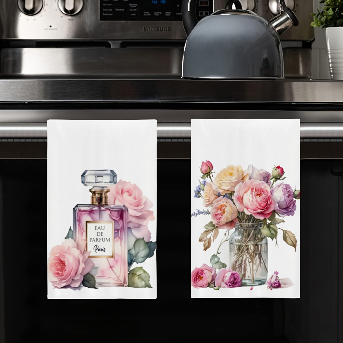 2pcs Lavish Vintage Rose Perfume Bottle Towels
