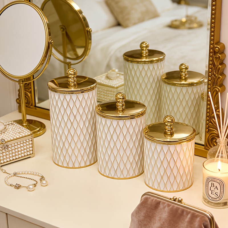 Golden Round Sealed Jar with Lid for Home Kitchen Food Storage